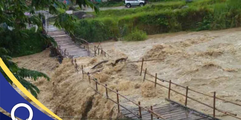 Sungai meluap