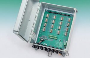 Multiplexer (MUX) Model 8032